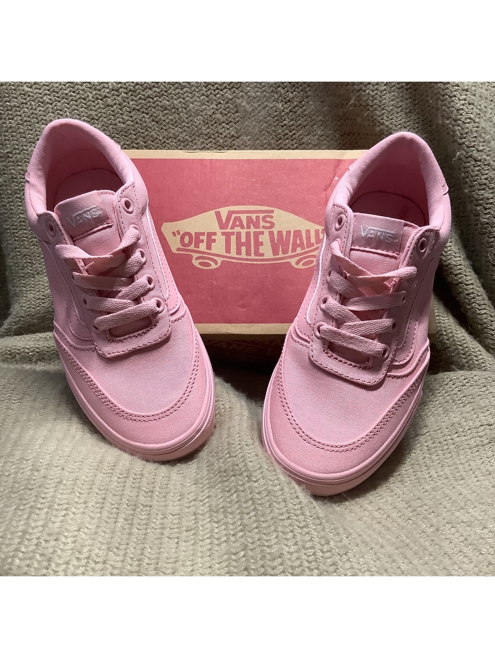 New Vans Pastel Pink Canvas Low Top Sneakers Size 4 1/2